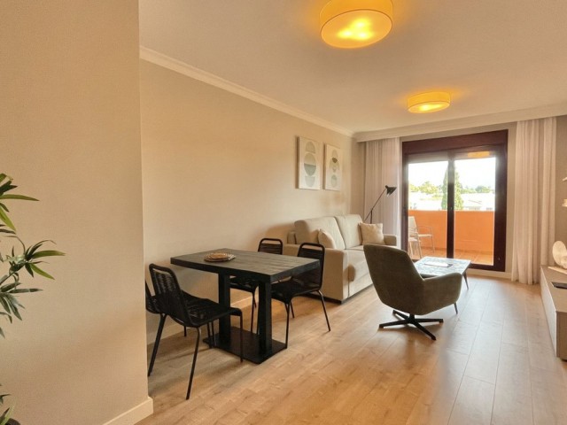 Apartment, Benahavis, R4827628