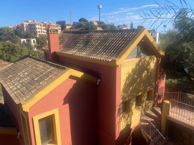 6 Makuuhuoneen Huvila Elviria