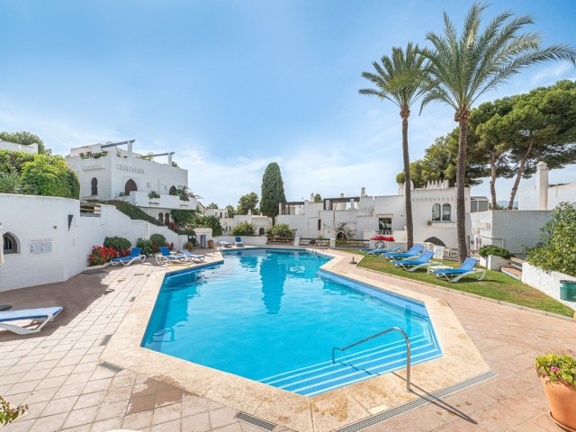 3 Schlafzimmer Reihenhaus in Nueva Andalucía