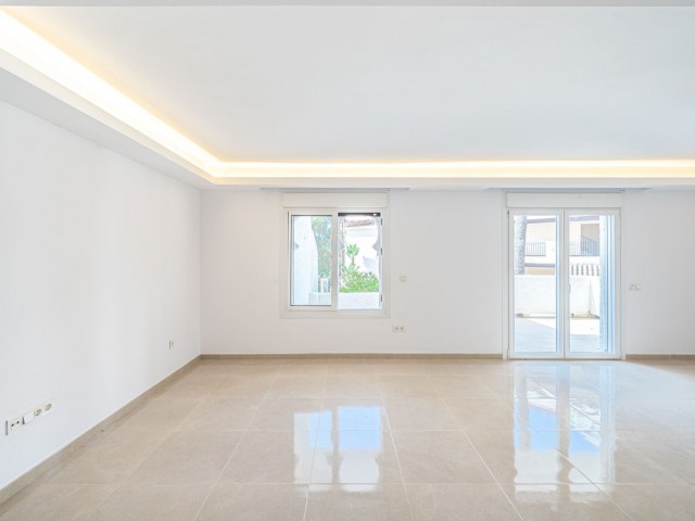 3 Schlafzimmer Reihenhaus in Nueva Andalucía