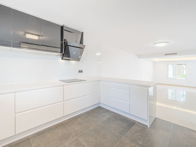 3 Bedrooms Townhouse in Nueva Andalucía