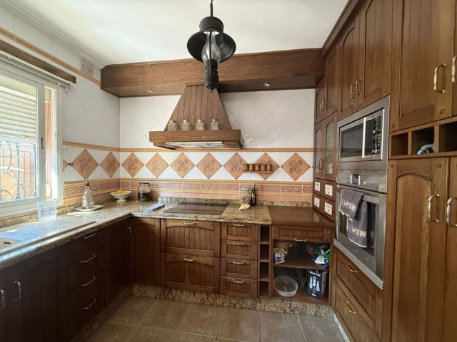 4 Soveroms Rekkehus i Estepona