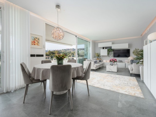 3 Bedrooms Apartment in Benahavís