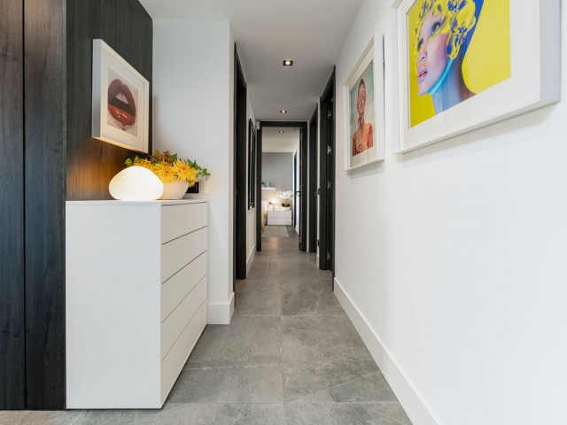 3 Bedrooms Apartment in Benahavís