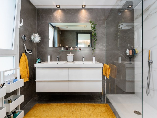 3 Bedrooms Apartment in Benahavís