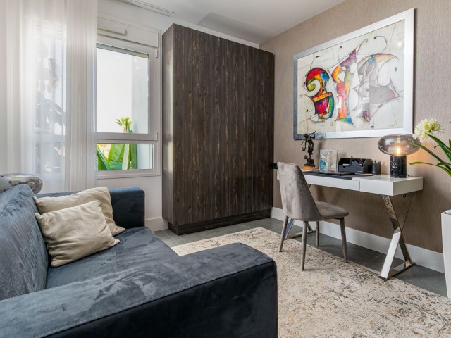 3 Bedrooms Apartment in Benahavís