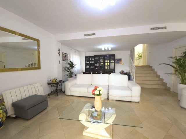 4 Bedrooms Villa in Riviera del Sol