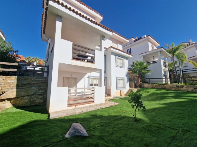 5 Makuuhuoneen Huvila Manilva