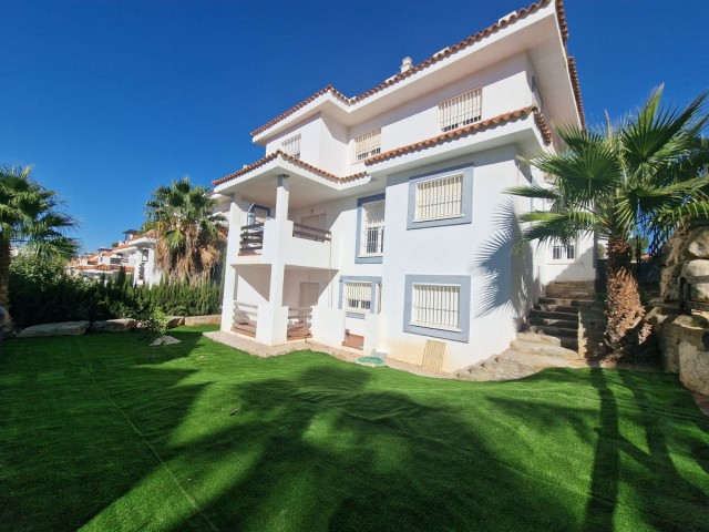 5 Schlafzimmer Villa in Manilva