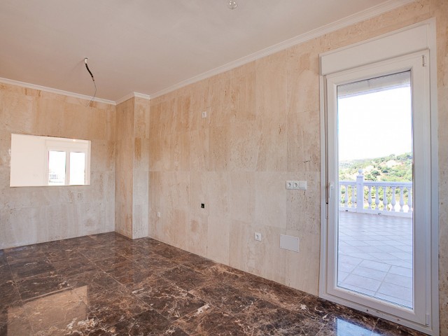 4 Soveroms Villa i Estepona