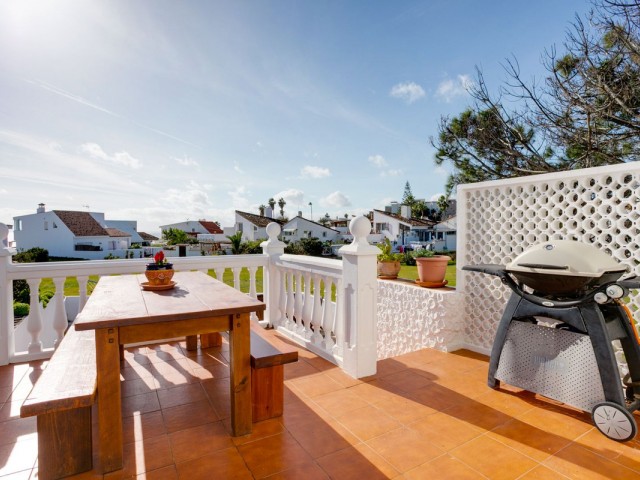 4 Bedrooms Townhouse in Estepona
