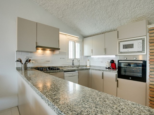 4 Bedrooms Townhouse in Estepona