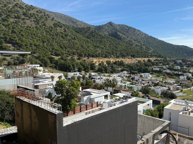 4 Bedrooms Villa in Mijas