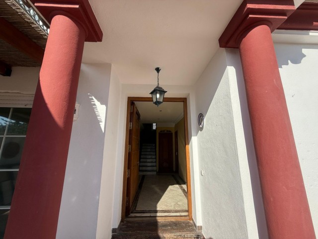 Maison mitoyenne avec 4 Chambres  à Cancelada