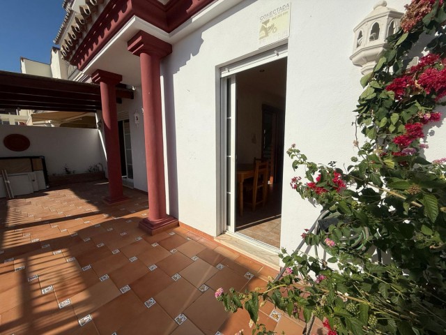 Maison mitoyenne avec 4 Chambres  à Cancelada