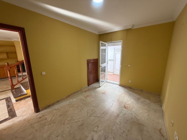 Maison mitoyenne avec 4 Chambres  à Cancelada