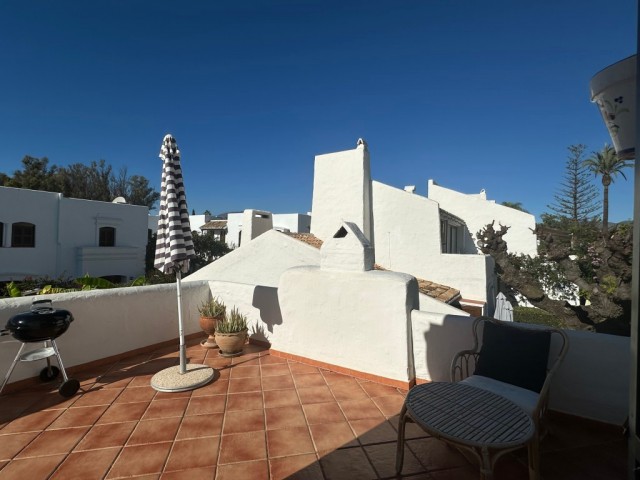 Maison mitoyenne avec 2 Chambres  à Estepona