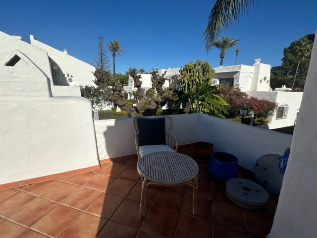 Maison mitoyenne avec 2 Chambres  à Estepona