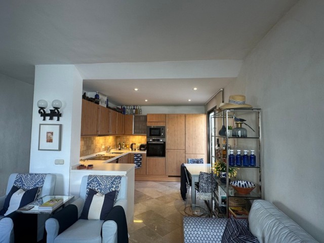 Maison mitoyenne avec 2 Chambres  à Estepona