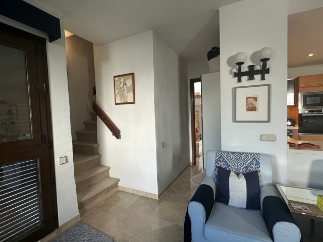 2 Bedrooms Townhouse in Estepona