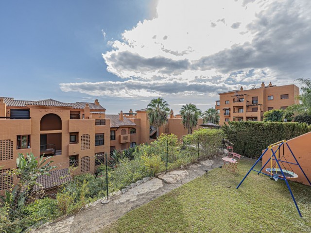 Apartamento con 2 Dormitorios  en Atalaya