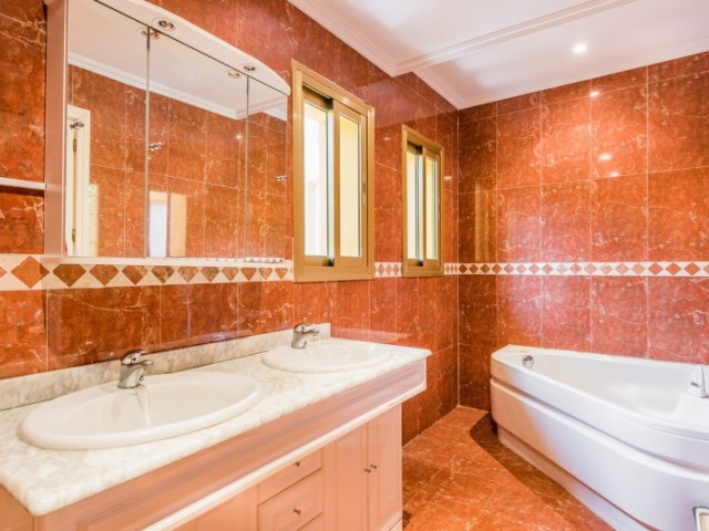 9 Soveroms Villa i El Rosario