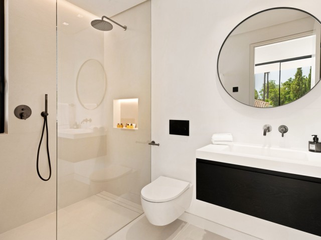 5 Sovrums Villa i Nueva Andalucía