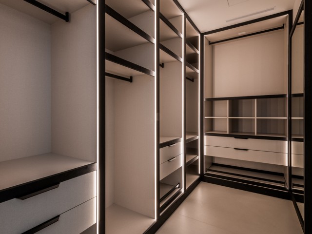 5 Bedrooms Villa in Nueva Andalucía