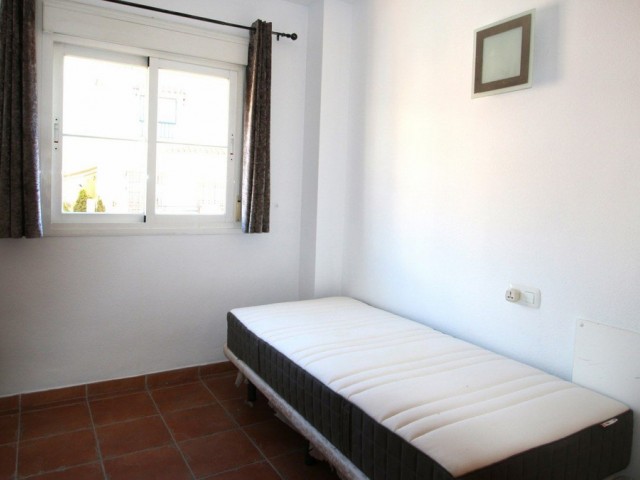 Villa con 3 Dormitorios  en Los Pacos