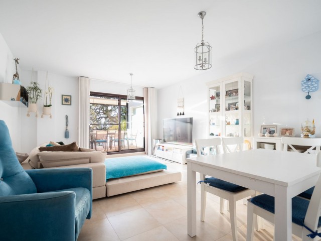 Appartement avec 3 Chambres  à Altos de los Monteros