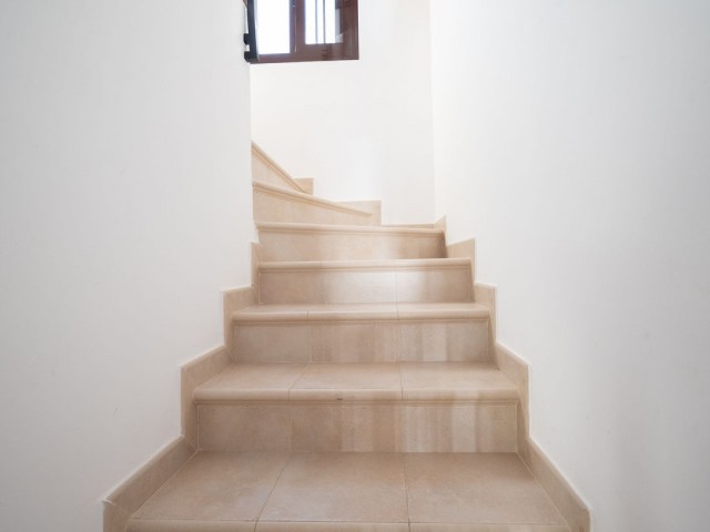 Appartement avec 3 Chambres  à Altos de los Monteros