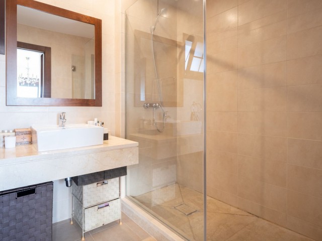 Penthouse in Altos de los Monteros
