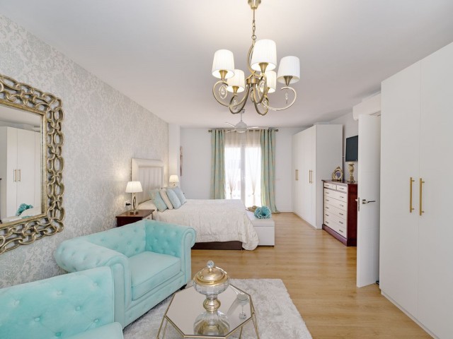 5 Slaapkamer Rijtjeshuis in San Pedro de Alcántara