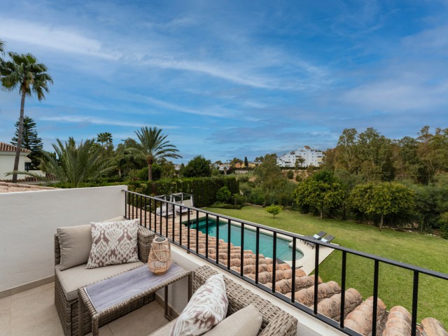 6 Soveroms Rekkehus i Estepona