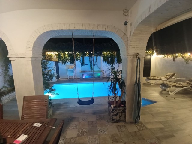 4 Soveroms Rekkehus i Estepona