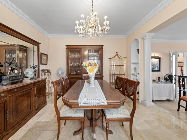 4 Bedrooms Villa in Benalmadena