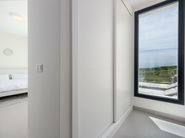 3 Bedrooms Apartment in Estepona