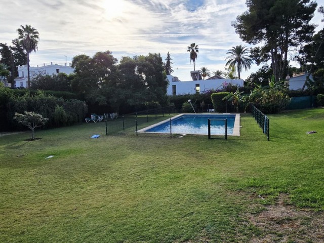 3 Bedrooms Apartment in Nueva Andalucía