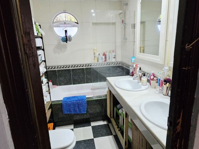 3 Schlafzimmer Apartment in Nueva Andalucía