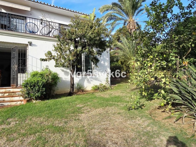 Apartment, Nueva Andalucia, R5199415