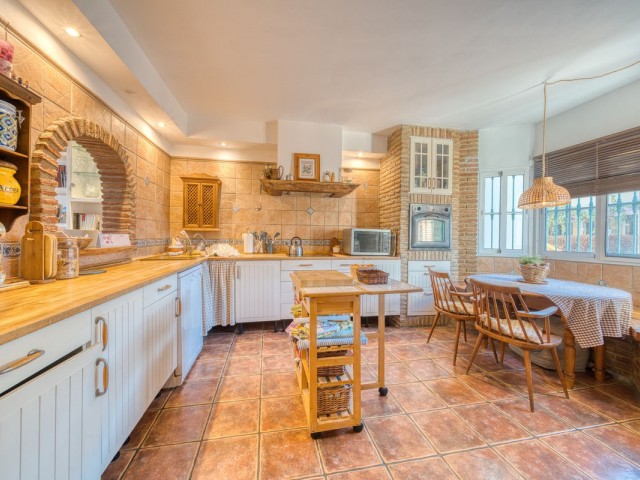 3 Slaapkamer Rijtjeshuis in Los Boliches