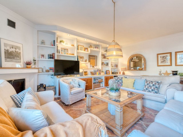 3 Slaapkamer Rijtjeshuis in Los Boliches