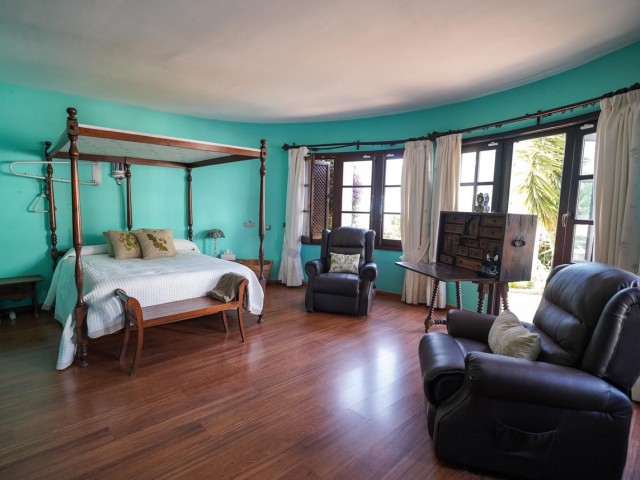 5 Makuuhuoneen Huvila Mijas