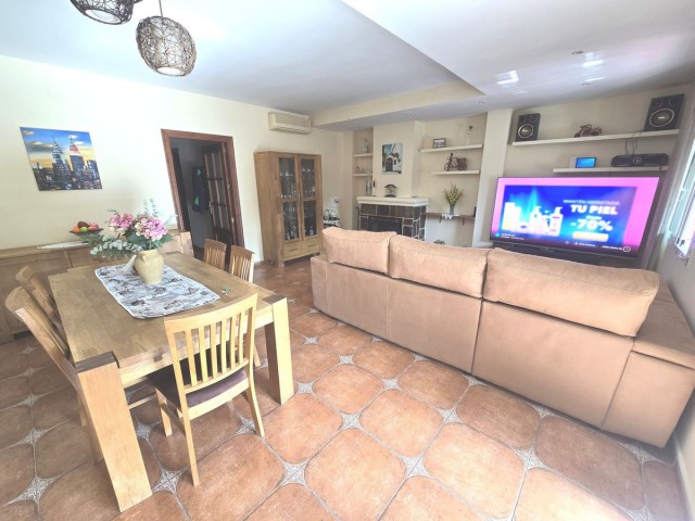 3 Slaapkamer Rijtjeshuis in Marbella