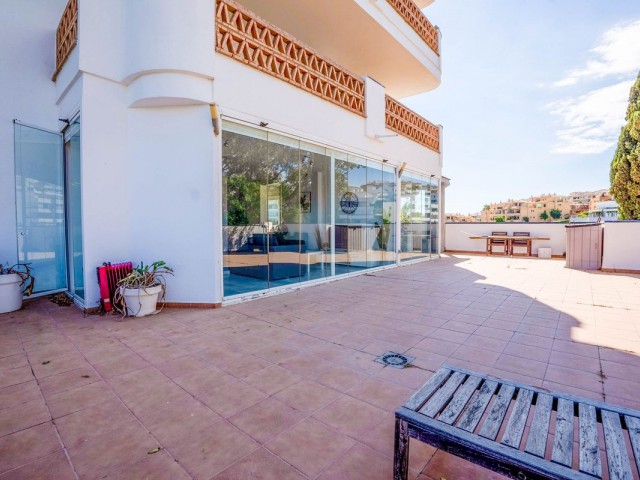 2 Bedrooms Apartment in Riviera del Sol