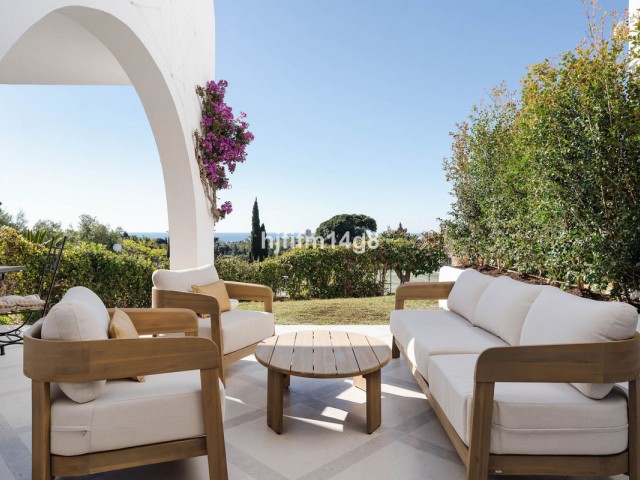 Maison mitoyenne, La Colina, R5185402