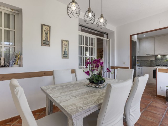 Appartement avec 3 Chambres  à Nueva Andalucía