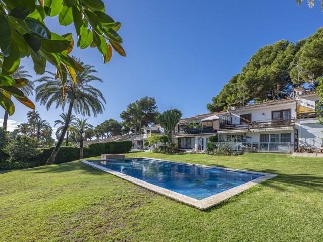 Appartement avec 3 Chambres  à Nueva Andalucía