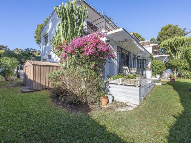 Apartment, Nueva Andalucia, R5196880