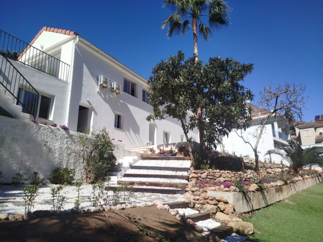 4 Makuuhuoneen Huvila Campo Mijas
